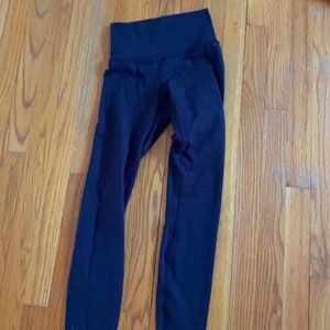 Lululemon navy wonder unders